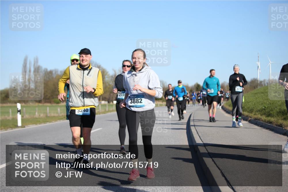 06.04.2025 - 44. Internationalen Wilhelmsburger Insellauf Jannik Wohlers http://msf.ph/oto/7615719 06.04.2025 09:35:36 Laufen 3240, 459, 3882, 216, 3695 meine-sportfotos.de