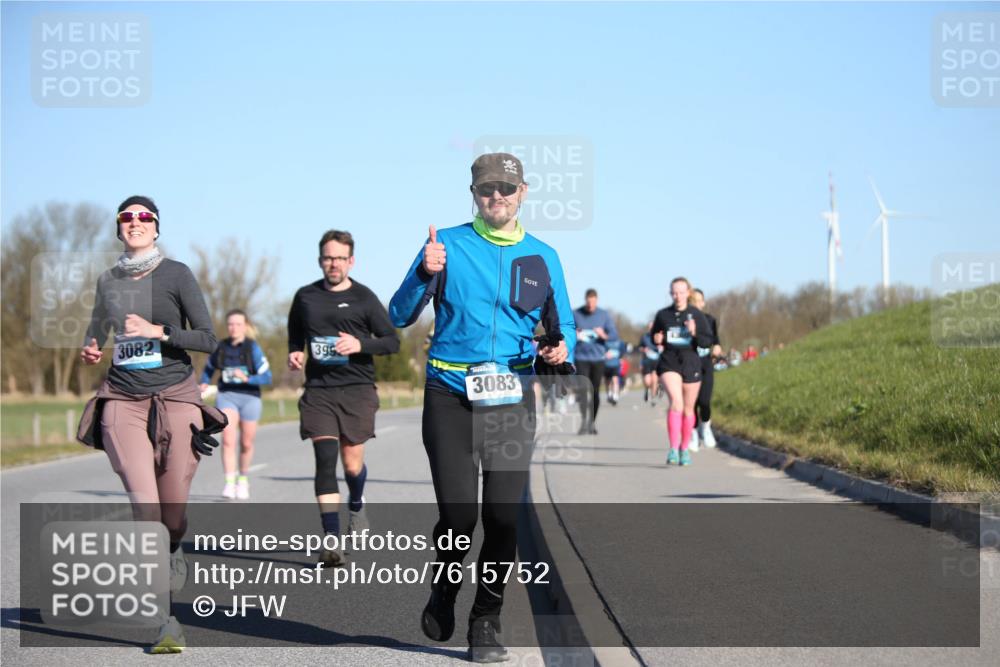 06.04.2025 - 44. Internationalen Wilhelmsburger Insellauf Jannik Wohlers http://msf.ph/oto/7615752 06.04.2025 09:35:42 Laufen 3082, 395, 3083 meine-sportfotos.de