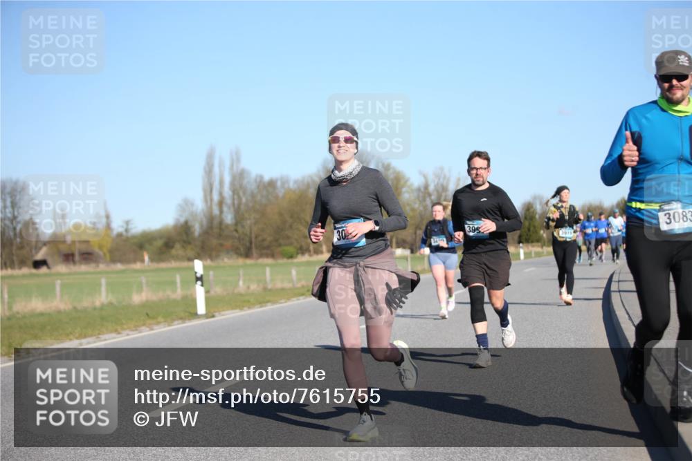 06.04.2025 - 44. Internationalen Wilhelmsburger Insellauf Jannik Wohlers http://msf.ph/oto/7615755 06.04.2025 09:35:42 Laufen 30, 3404, 399, 3083, 3919 meine-sportfotos.de