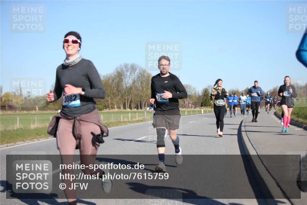 06.04.2025 - 44. Internationalen Wilhelmsburger Insellauf Jannik Wohlers http://msf.ph/oto/7615759 06.04.2025 09:35:43 Laufen 3082, 395, 3919, 426 meine-sportfotos.de