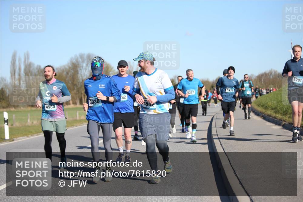 06.04.2025 - 44. Internationalen Wilhelmsburger Insellauf Jannik Wohlers http://msf.ph/oto/7615820 06.04.2025 09:35:56 Laufen 4580, 3930, 5223, 82, 4562, 5176, 3287 meine-sportfotos.de