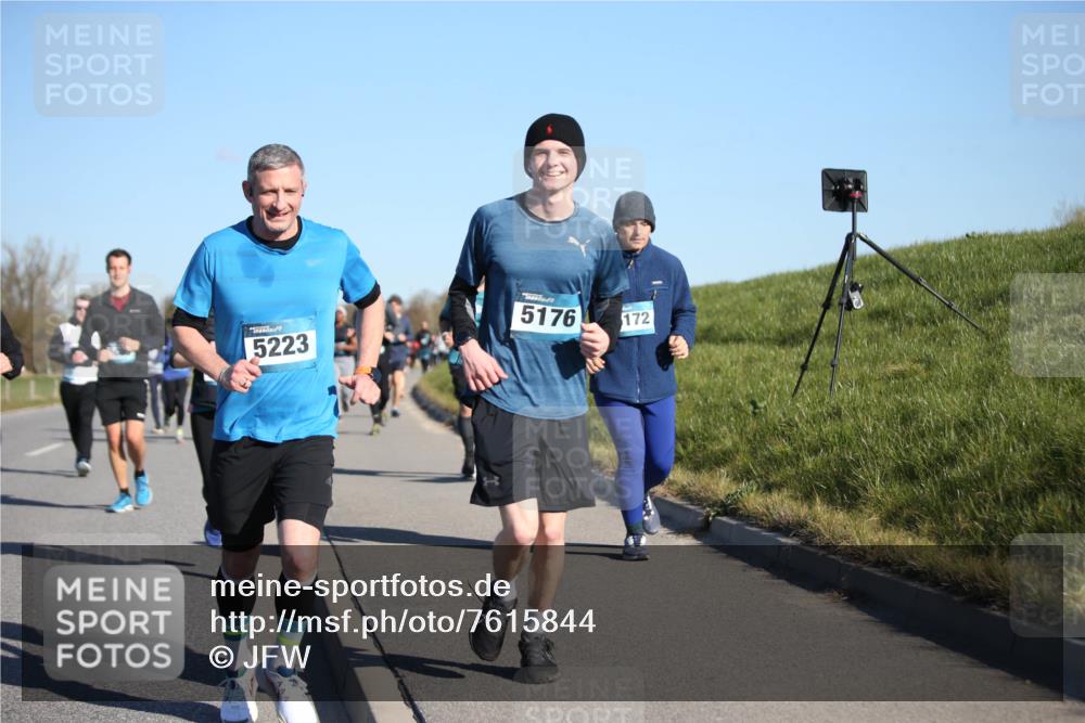 06.04.2025 - 44. Internationalen Wilhelmsburger Insellauf Jannik Wohlers http://msf.ph/oto/7615844 06.04.2025 09:36:00 Laufen 5223, 5176, 172 meine-sportfotos.de