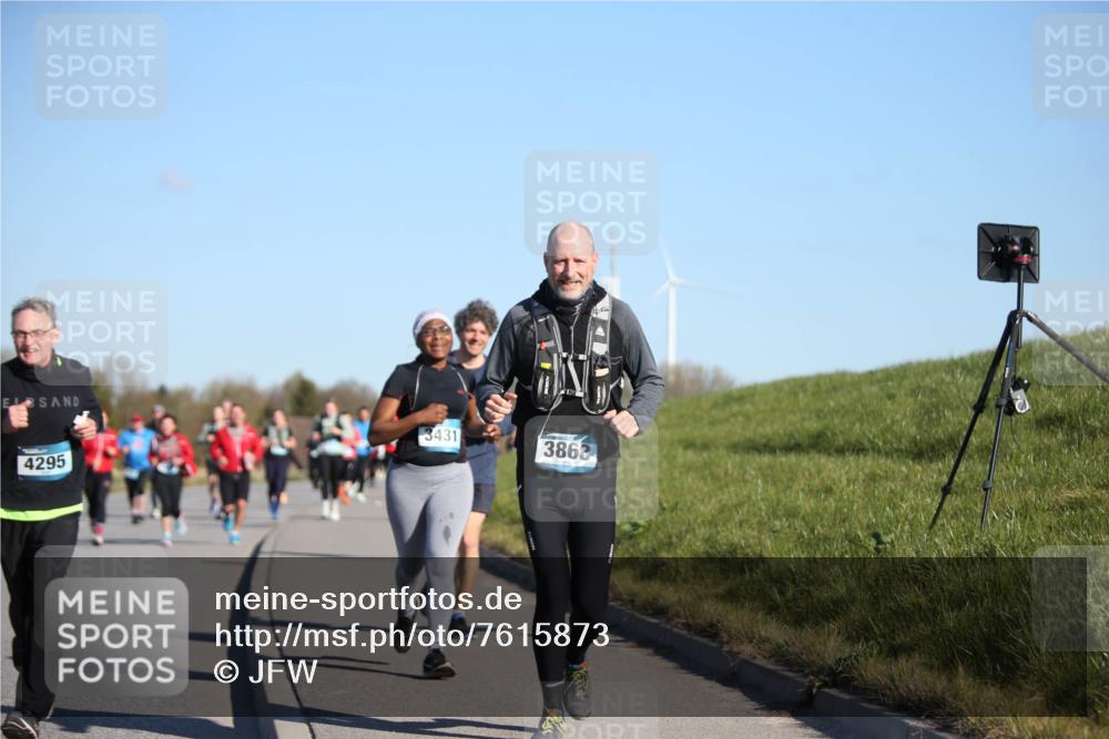 06.04.2025 - 44. Internationalen Wilhelmsburger Insellauf Jannik Wohlers http://msf.ph/oto/7615873 06.04.2025 09:36:05 Laufen 3431, 3863, 4295 meine-sportfotos.de