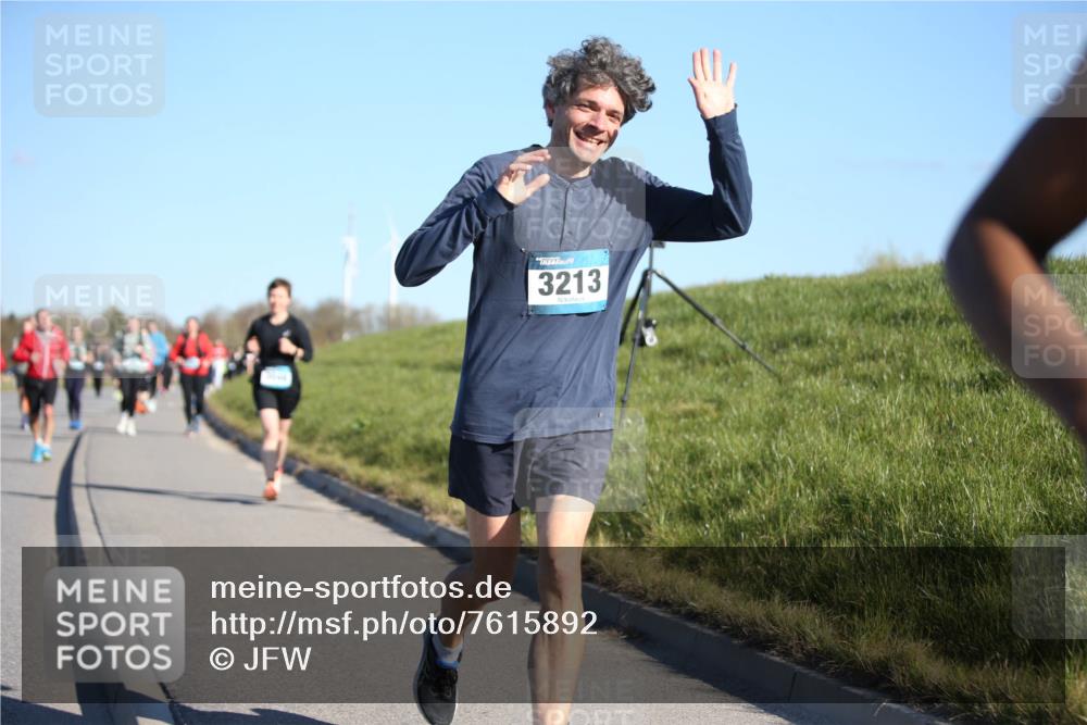 06.04.2025 - 44. Internationalen Wilhelmsburger Insellauf Jannik Wohlers http://msf.ph/oto/7615892 06.04.2025 09:36:09 Laufen 3213 meine-sportfotos.de