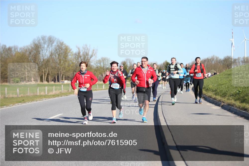 06.04.2025 - 44. Internationalen Wilhelmsburger Insellauf Jannik Wohlers http://msf.ph/oto/7615905 06.04.2025 09:36:12 Laufen 4209, 4191, 3125 meine-sportfotos.de