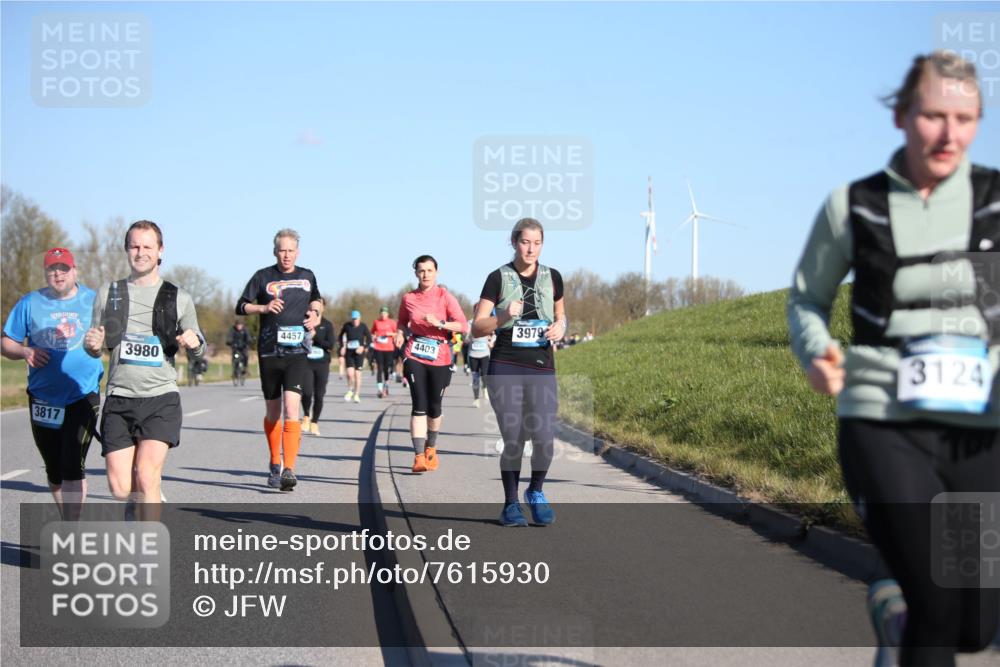 06.04.2025 - 44. Internationalen Wilhelmsburger Insellauf Jannik Wohlers http://msf.ph/oto/7615930 06.04.2025 09:36:18 Laufen 3817, 3980, 4457, 5192, 4403, 3979, 3124 meine-sportfotos.de