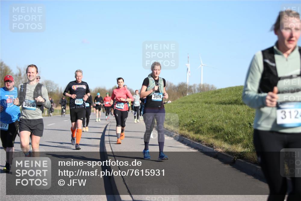 06.04.2025 - 44. Internationalen Wilhelmsburger Insellauf Jannik Wohlers http://msf.ph/oto/7615931 06.04.2025 09:36:18 Laufen 3980, 4457, 4403, 3817, 3979, 3124 meine-sportfotos.de