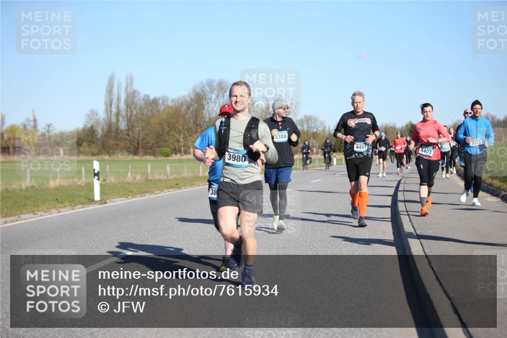 06.04.2025 - 44. Internationalen Wilhelmsburger Insellauf Jannik Wohlers http://msf.ph/oto/7615934 06.04.2025 09:36:18 Laufen 38, 3980, 3388, 4457, 4403, 5152, 3375 meine-sportfotos.de