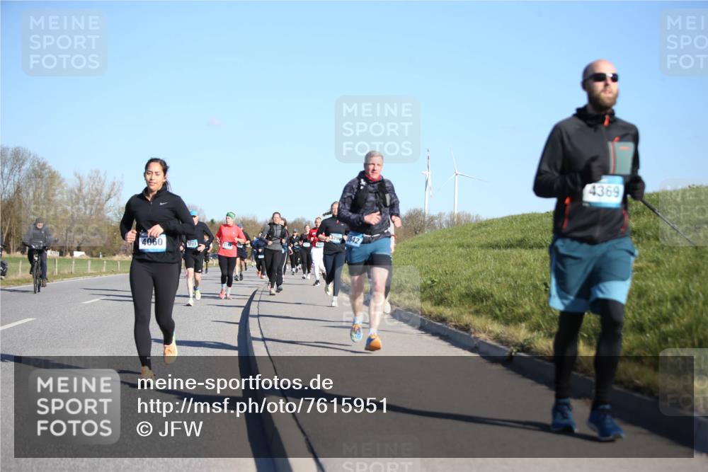 06.04.2025 - 44. Internationalen Wilhelmsburger Insellauf Jannik Wohlers http://msf.ph/oto/7615951 06.04.2025 09:36:24 Laufen 942, 4060, 3723, 4369 meine-sportfotos.de