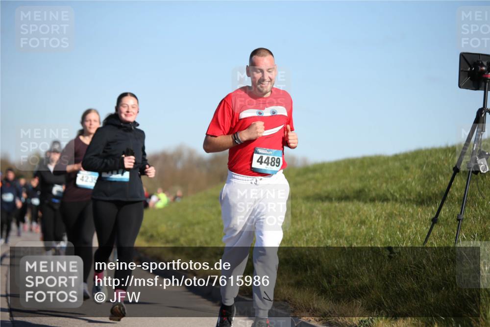 06.04.2025 - 44. Internationalen Wilhelmsburger Insellauf Jannik Wohlers http://msf.ph/oto/7615986 06.04.2025 09:36:33 Laufen 4235, 4489 meine-sportfotos.de