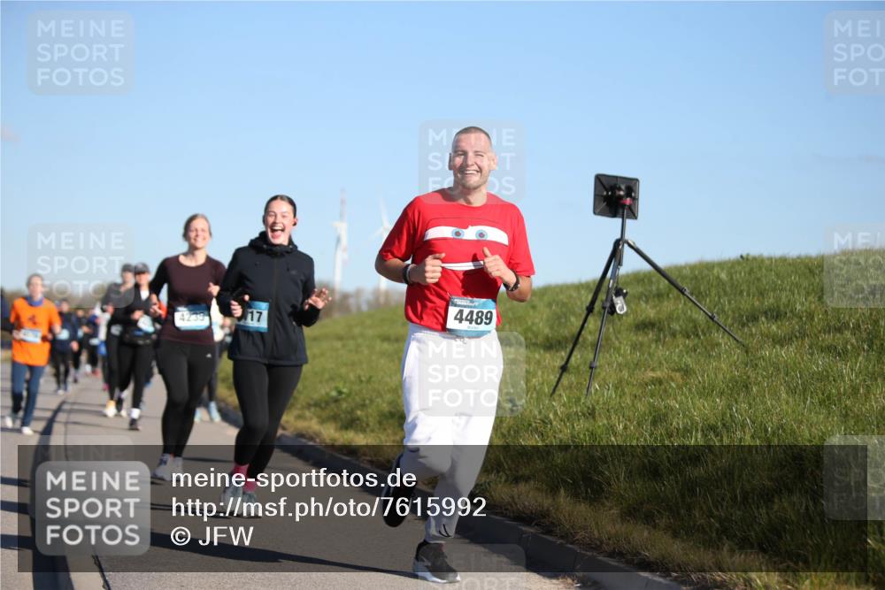 06.04.2025 - 44. Internationalen Wilhelmsburger Insellauf Jannik Wohlers http://msf.ph/oto/7615992 06.04.2025 09:36:34 Laufen 4489, 4233, 17 meine-sportfotos.de