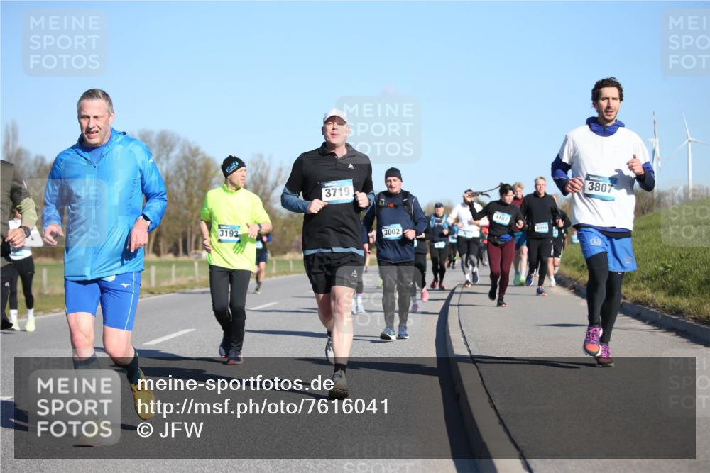 06.04.2025 - 44. Internationalen Wilhelmsburger Insellauf Jannik Wohlers http://msf.ph/oto/7616041 06.04.2025 09:36:43 Laufen 3193, 3719, 3002, 4187, 4098, 3807 meine-sportfotos.de