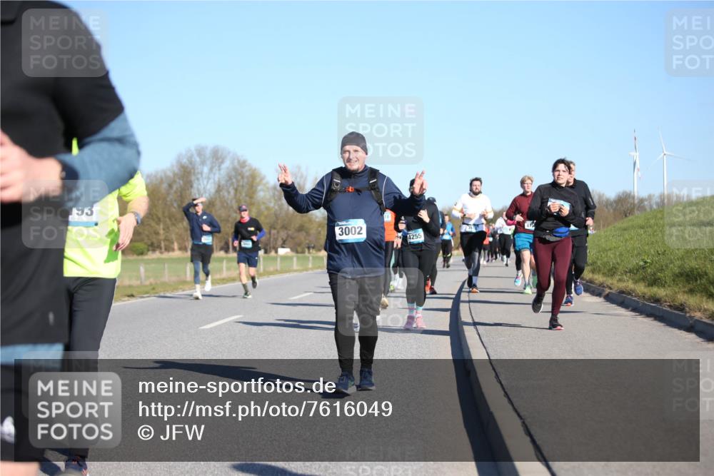 06.04.2025 - 44. Internationalen Wilhelmsburger Insellauf Jannik Wohlers http://msf.ph/oto/7616049 06.04.2025 09:36:46 Laufen 193, 3002, 4255 meine-sportfotos.de