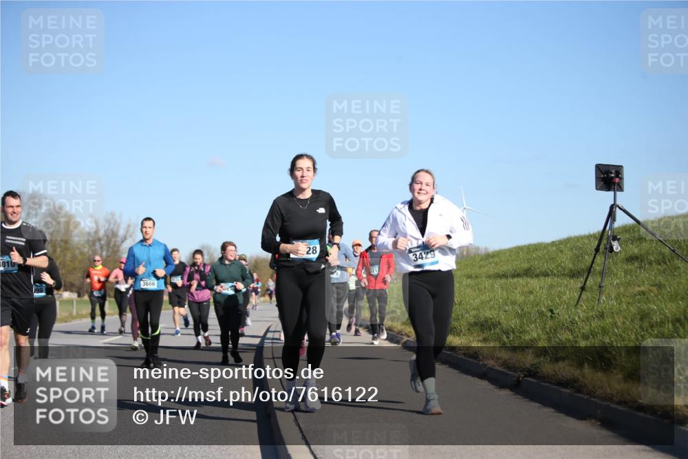06.04.2025 - 44. Internationalen Wilhelmsburger Insellauf Jannik Wohlers http://msf.ph/oto/7616122 06.04.2025 09:36:59 Laufen 198, 3666, 28, 3429 meine-sportfotos.de