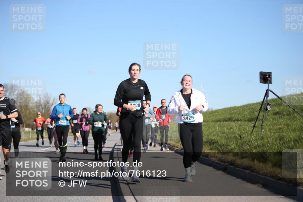 06.04.2025 - 44. Internationalen Wilhelmsburger Insellauf Jannik Wohlers http://msf.ph/oto/7616123 06.04.2025 09:36:59 Laufen 3666, 228, 3429 meine-sportfotos.de