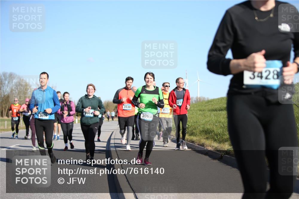 06.04.2025 - 44. Internationalen Wilhelmsburger Insellauf Jannik Wohlers http://msf.ph/oto/7616140 06.04.2025 09:37:01 Laufen 3530, 3517, 3660, 3969, 3666, 1212, 3428 meine-sportfotos.de