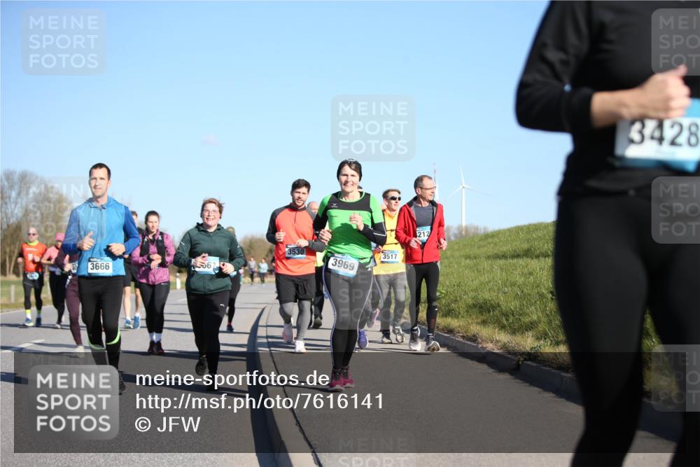 06.04.2025 - 44. Internationalen Wilhelmsburger Insellauf Jannik Wohlers http://msf.ph/oto/7616141 06.04.2025 09:37:01 Laufen 3530, 3517, 3969, 567, 3666, 212, 3428 meine-sportfotos.de