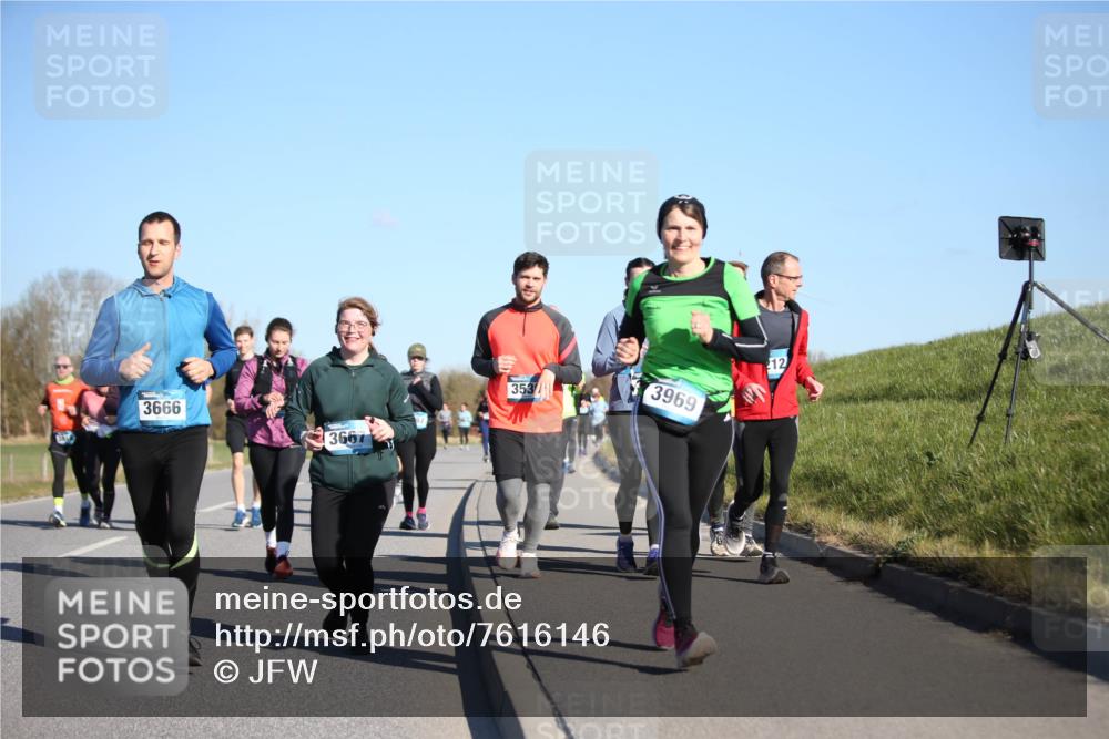 06.04.2025 - 44. Internationalen Wilhelmsburger Insellauf Jannik Wohlers http://msf.ph/oto/7616146 06.04.2025 09:37:02 Laufen 3666, 3667, 353, 3969, 212 meine-sportfotos.de