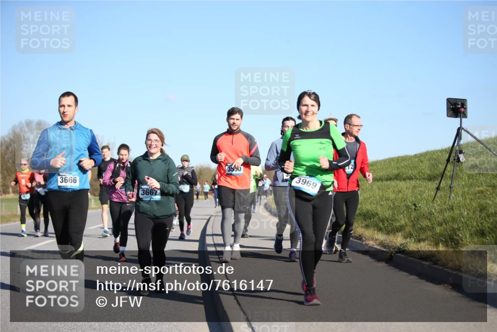 06.04.2025 - 44. Internationalen Wilhelmsburger Insellauf Jannik Wohlers http://msf.ph/oto/7616147 06.04.2025 09:37:02 Laufen 3, 10, 3666, 3667, 3550, 3969 meine-sportfotos.de