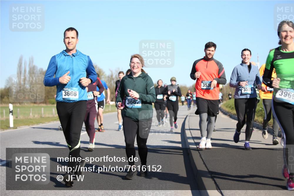 06.04.2025 - 44. Internationalen Wilhelmsburger Insellauf Jannik Wohlers http://msf.ph/oto/7616152 06.04.2025 09:37:03 Laufen 3666, 15, 366, 353, 3529, 3969 meine-sportfotos.de