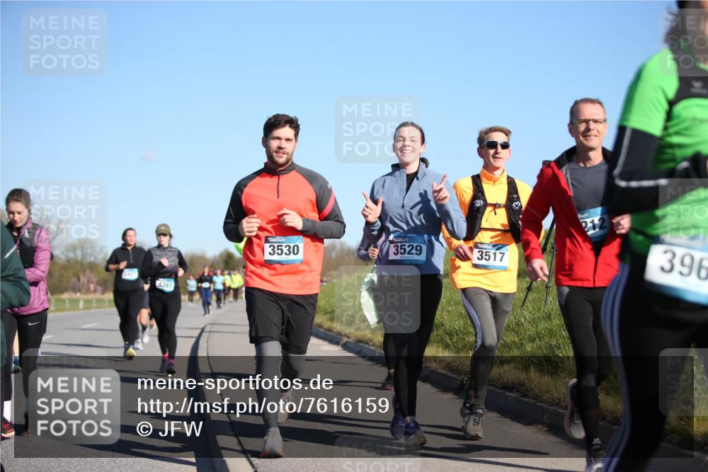 06.04.2025 - 44. Internationalen Wilhelmsburger Insellauf Jannik Wohlers http://msf.ph/oto/7616159 06.04.2025 09:37:04 Laufen 4367, 3530, 3529, 3517, 396 meine-sportfotos.de