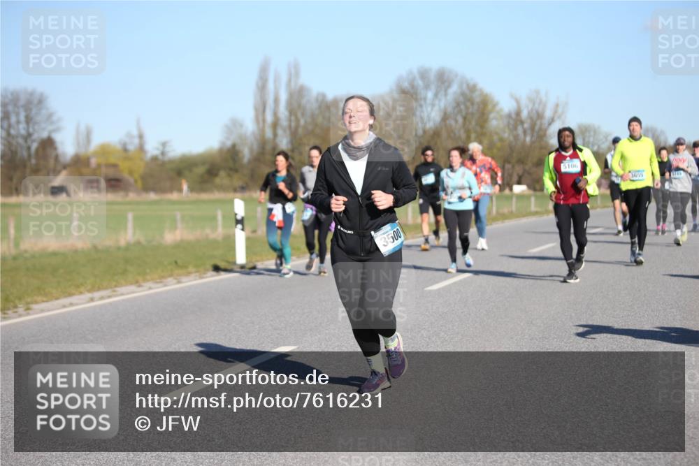 06.04.2025 - 44. Internationalen Wilhelmsburger Insellauf Jannik Wohlers http://msf.ph/oto/7616231 06.04.2025 09:37:23 Laufen 3500, 5106, 3655 meine-sportfotos.de