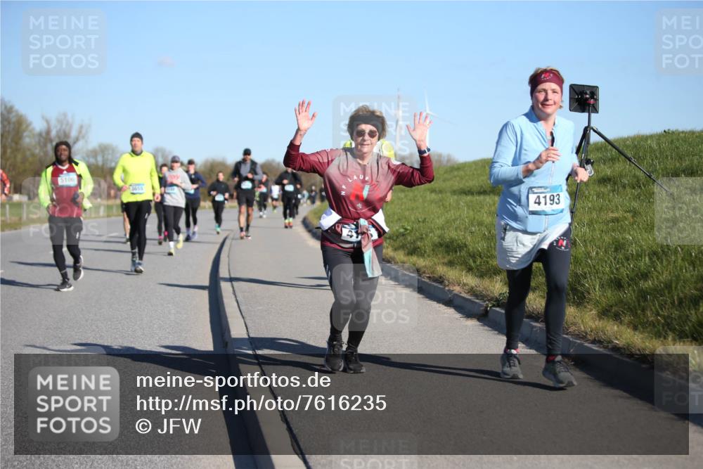 06.04.2025 - 44. Internationalen Wilhelmsburger Insellauf Jannik Wohlers http://msf.ph/oto/7616235 06.04.2025 09:37:24 Laufen 5106, 3655, 4193 meine-sportfotos.de