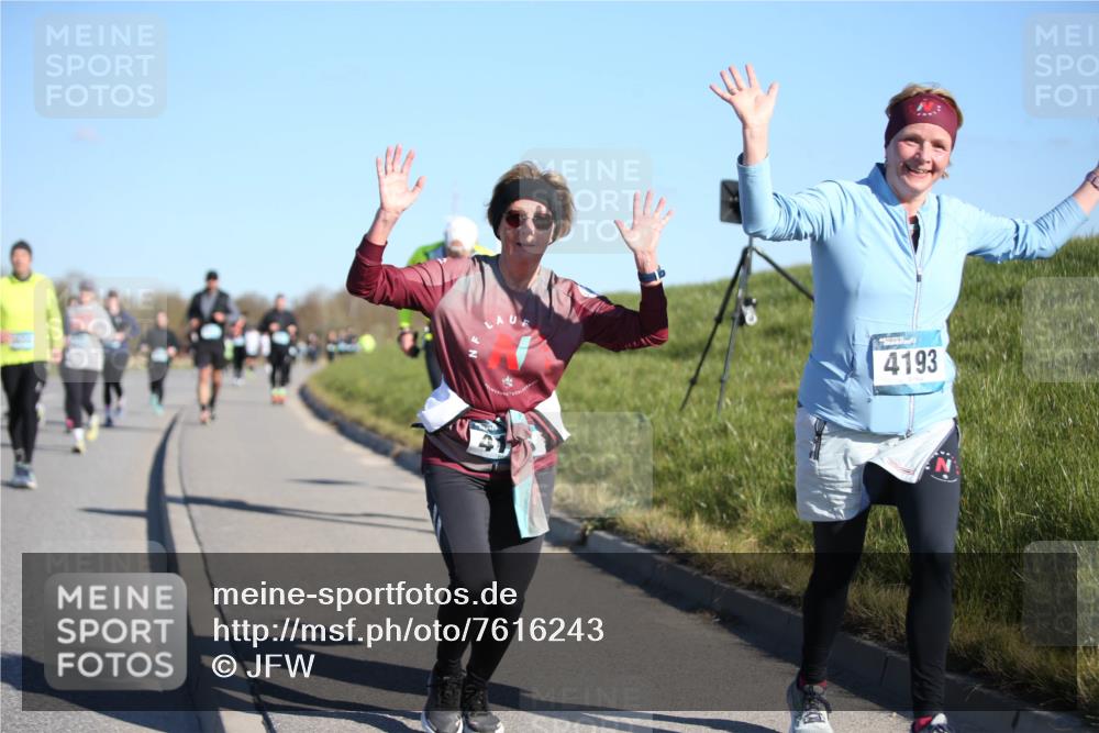 06.04.2025 - 44. Internationalen Wilhelmsburger Insellauf Jannik Wohlers http://msf.ph/oto/7616243 06.04.2025 09:37:25 Laufen 4193 meine-sportfotos.de