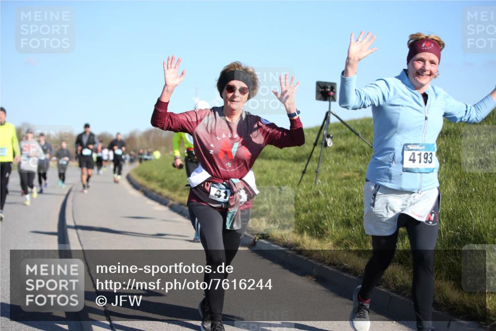 06.04.2025 - 44. Internationalen Wilhelmsburger Insellauf Jannik Wohlers http://msf.ph/oto/7616244 06.04.2025 09:37:25 Laufen 4193 meine-sportfotos.de