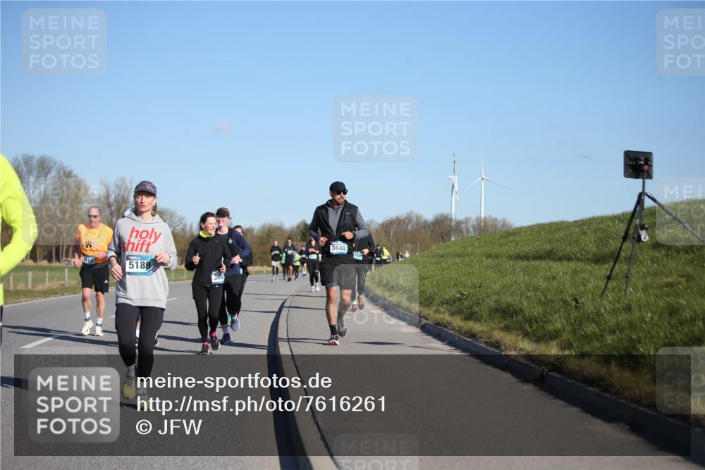 06.04.2025 - 44. Internationalen Wilhelmsburger Insellauf Jannik Wohlers http://msf.ph/oto/7616261 06.04.2025 09:37:29 Laufen 5189, 3641, 3640 meine-sportfotos.de