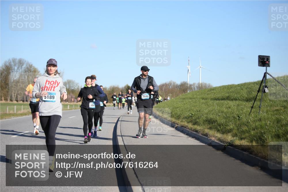 06.04.2025 - 44. Internationalen Wilhelmsburger Insellauf Jannik Wohlers http://msf.ph/oto/7616264 06.04.2025 09:37:30 Laufen 3111, 5189, 3641, 3640 meine-sportfotos.de
