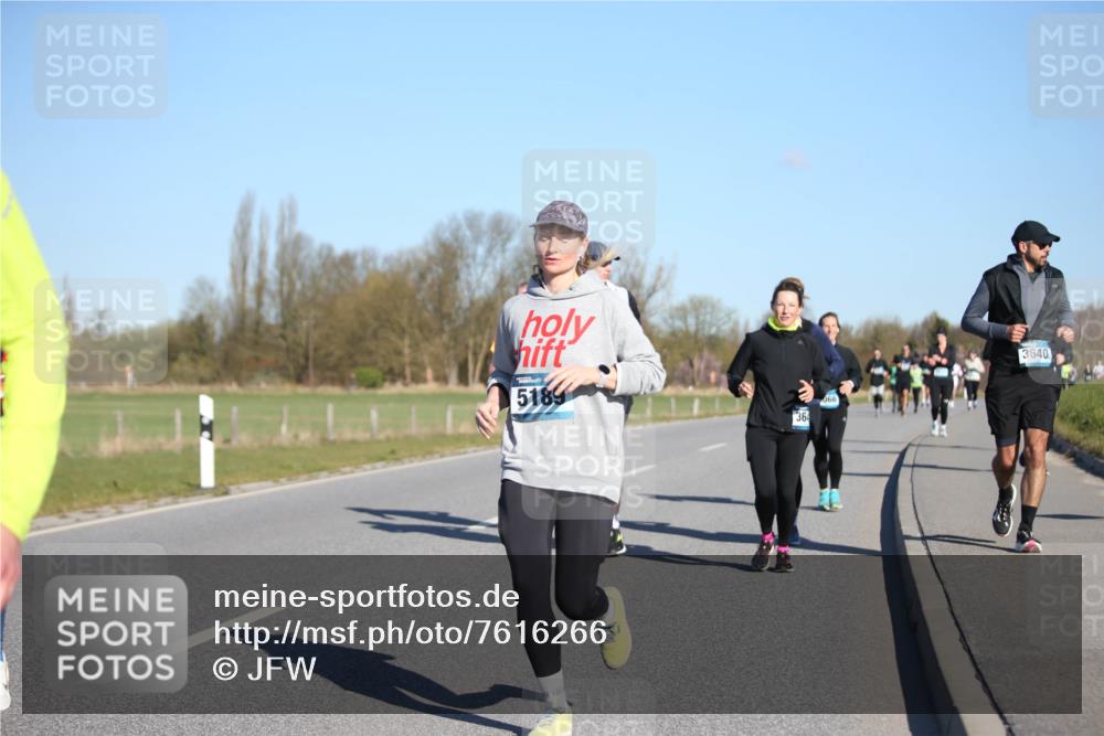 06.04.2025 - 44. Internationalen Wilhelmsburger Insellauf Jannik Wohlers http://msf.ph/oto/7616266 06.04.2025 09:37:30 Laufen 5189, 364, 3640 meine-sportfotos.de