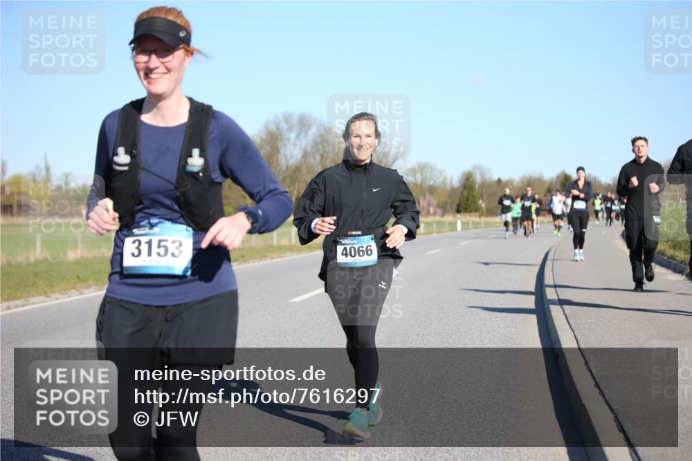 06.04.2025 - 44. Internationalen Wilhelmsburger Insellauf Jannik Wohlers http://msf.ph/oto/7616297 06.04.2025 09:37:34 Laufen 3153, 4066 meine-sportfotos.de