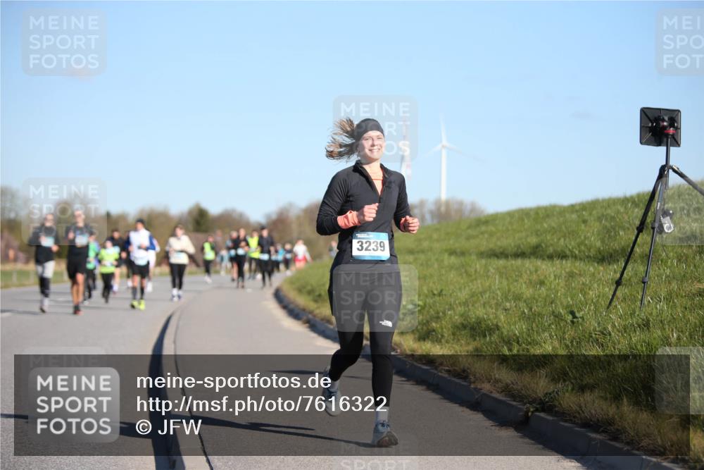 06.04.2025 - 44. Internationalen Wilhelmsburger Insellauf Jannik Wohlers http://msf.ph/oto/7616322 06.04.2025 09:37:40 Laufen 3239 meine-sportfotos.de