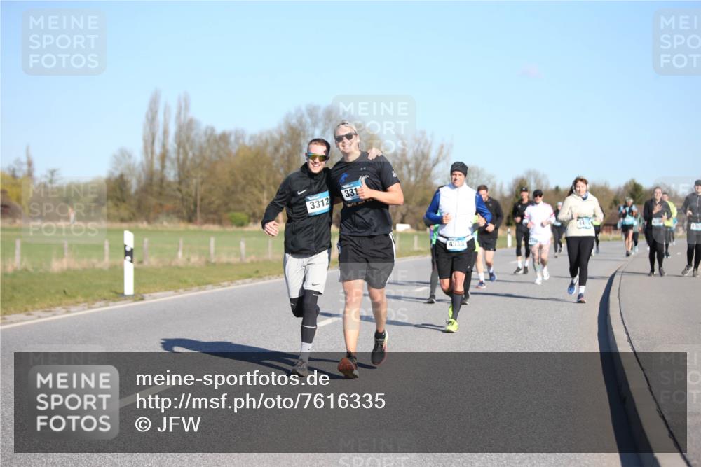 06.04.2025 - 44. Internationalen Wilhelmsburger Insellauf Jannik Wohlers http://msf.ph/oto/7616335 06.04.2025 09:37:48 Laufen 3312, 331, 4533 meine-sportfotos.de