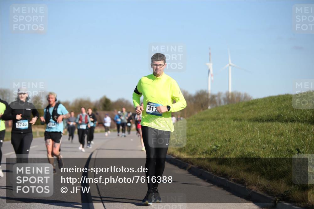06.04.2025 - 44. Internationalen Wilhelmsburger Insellauf Jannik Wohlers http://msf.ph/oto/7616388 06.04.2025 09:38:00 Laufen 3740, 317 meine-sportfotos.de