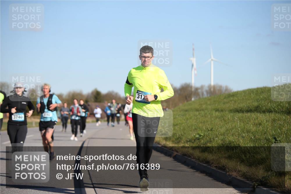 06.04.2025 - 44. Internationalen Wilhelmsburger Insellauf Jannik Wohlers http://msf.ph/oto/7616389 06.04.2025 09:38:00 Laufen 4162, 3740, 317 meine-sportfotos.de