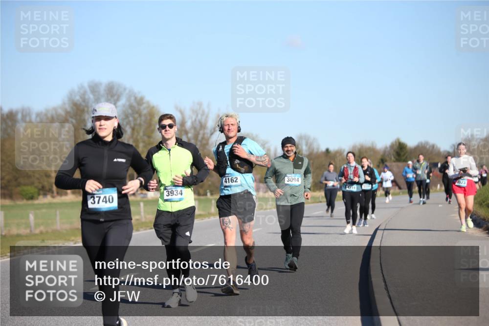 06.04.2025 - 44. Internationalen Wilhelmsburger Insellauf Jannik Wohlers http://msf.ph/oto/7616400 06.04.2025 09:38:02 Laufen 3740, 71, 3934, 4162, 3094, 419, 4023 meine-sportfotos.de