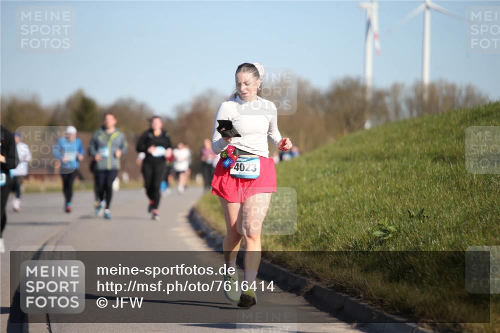 06.04.2025 - 44. Internationalen Wilhelmsburger Insellauf Jannik Wohlers http://msf.ph/oto/7616414 06.04.2025 09:38:06 Laufen 4023 meine-sportfotos.de