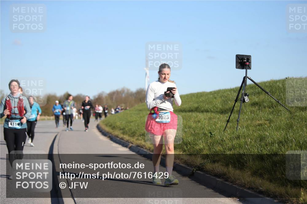 06.04.2025 - 44. Internationalen Wilhelmsburger Insellauf Jannik Wohlers http://msf.ph/oto/7616429 06.04.2025 09:38:09 Laufen 4119, 4023 meine-sportfotos.de