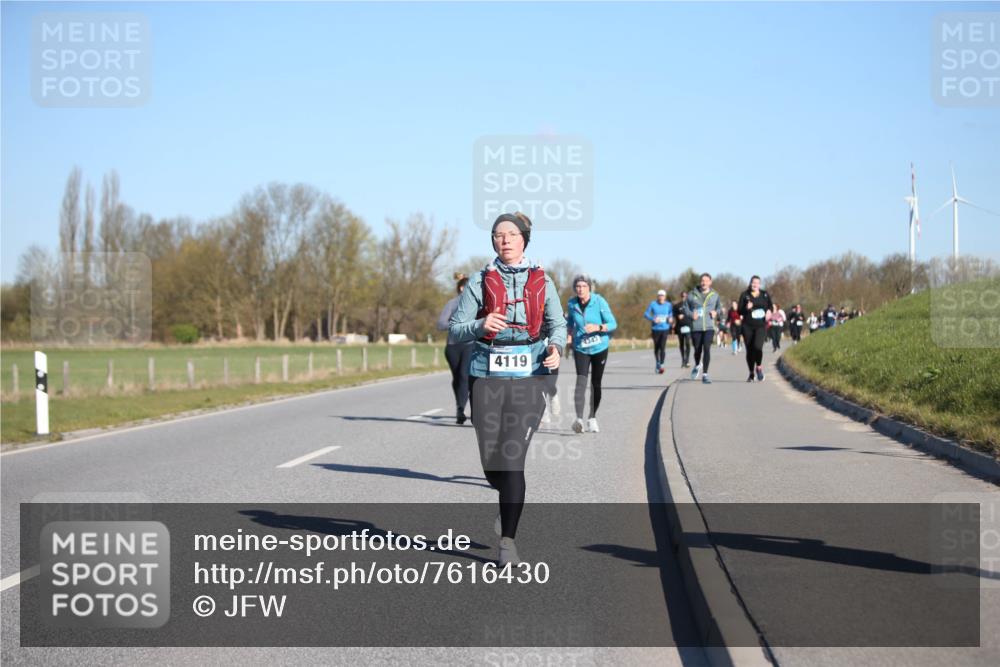06.04.2025 - 44. Internationalen Wilhelmsburger Insellauf Jannik Wohlers http://msf.ph/oto/7616430 06.04.2025 09:38:10 Laufen 4119, 4343 meine-sportfotos.de