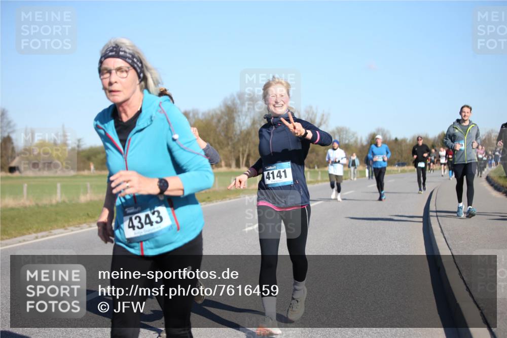 06.04.2025 - 44. Internationalen Wilhelmsburger Insellauf Jannik Wohlers http://msf.ph/oto/7616459 06.04.2025 09:38:17 Laufen 4141, 4343 meine-sportfotos.de