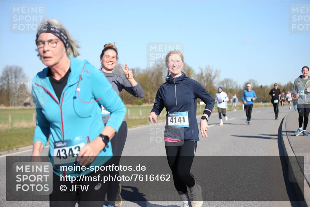06.04.2025 - 44. Internationalen Wilhelmsburger Insellauf Jannik Wohlers http://msf.ph/oto/7616462 06.04.2025 09:38:17 Laufen 4343, 4141, 029 meine-sportfotos.de
