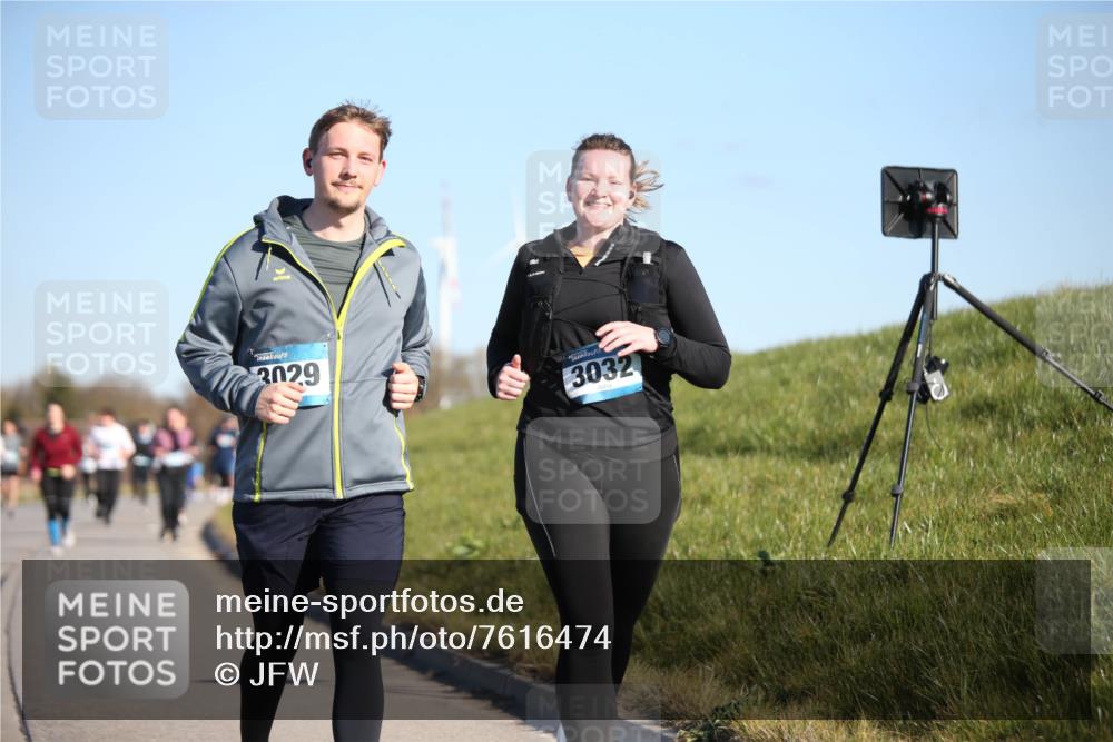 06.04.2025 - 44. Internationalen Wilhelmsburger Insellauf Jannik Wohlers http://msf.ph/oto/7616474 06.04.2025 09:38:20 Laufen 3029, 3032 meine-sportfotos.de