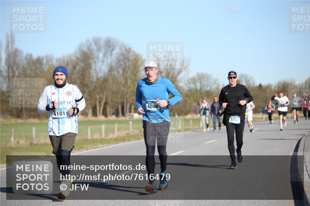 06.04.2025 - 44. Internationalen Wilhelmsburger Insellauf Jannik Wohlers http://msf.ph/oto/7616479 06.04.2025 09:38:22 Laufen 4101, 4266, 3322 meine-sportfotos.de