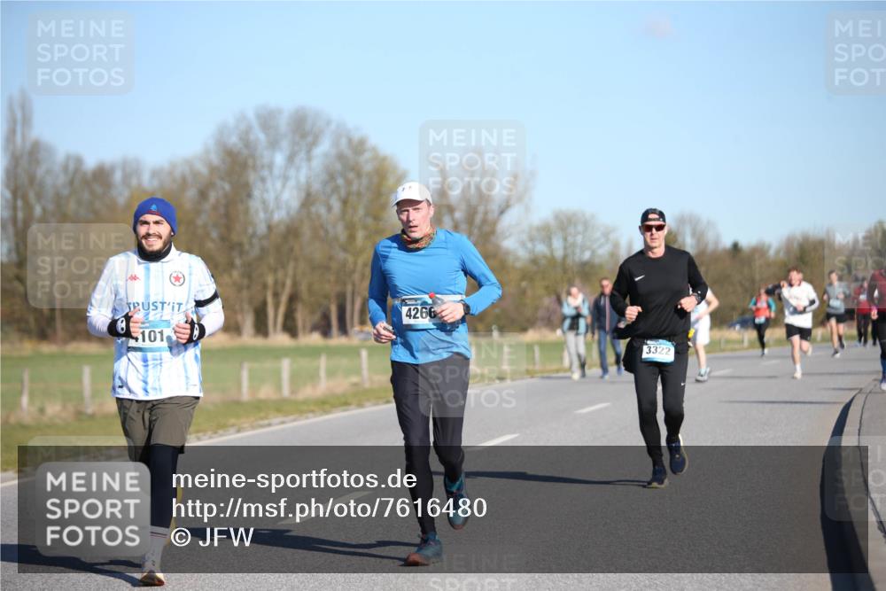 06.04.2025 - 44. Internationalen Wilhelmsburger Insellauf Jannik Wohlers http://msf.ph/oto/7616480 06.04.2025 09:38:22 Laufen 101, 4266, 3322 meine-sportfotos.de