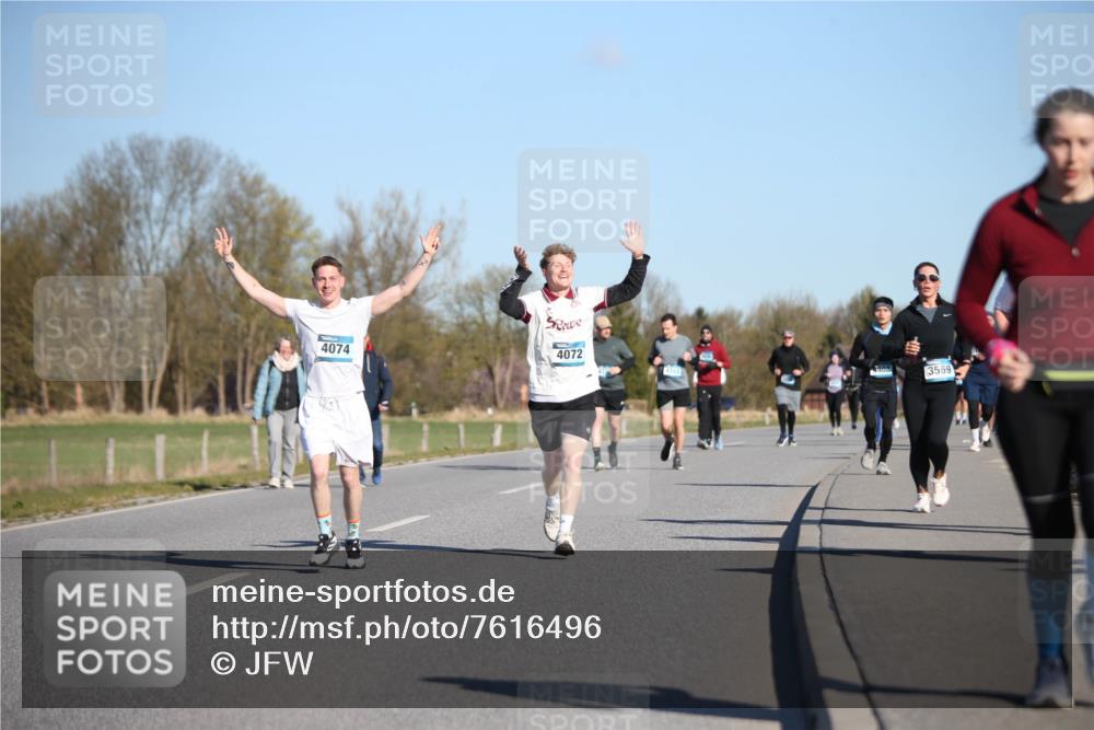 06.04.2025 - 44. Internationalen Wilhelmsburger Insellauf Jannik Wohlers http://msf.ph/oto/7616496 06.04.2025 09:38:31 Laufen 4074, 4072, 1408, 3569 meine-sportfotos.de
