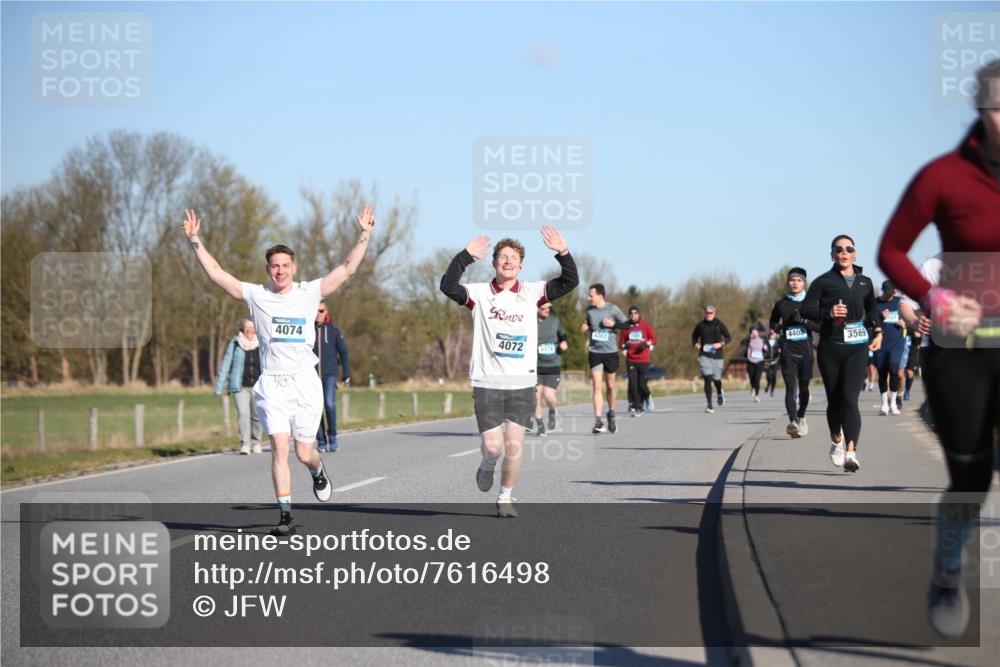 06.04.2025 - 44. Internationalen Wilhelmsburger Insellauf Jannik Wohlers http://msf.ph/oto/7616498 06.04.2025 09:38:31 Laufen 4074, 4072, 4408, 1979, 3569 meine-sportfotos.de
