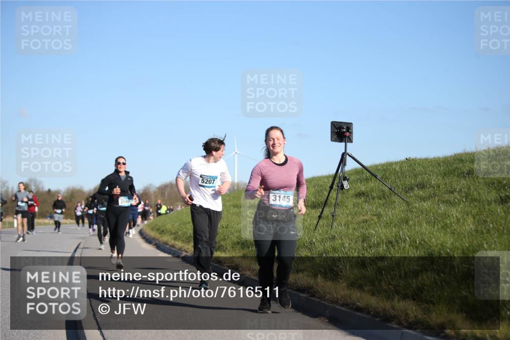 06.04.2025 - 44. Internationalen Wilhelmsburger Insellauf Jannik Wohlers http://msf.ph/oto/7616511 06.04.2025 09:38:34 Laufen 3569, 5207, 3145 meine-sportfotos.de