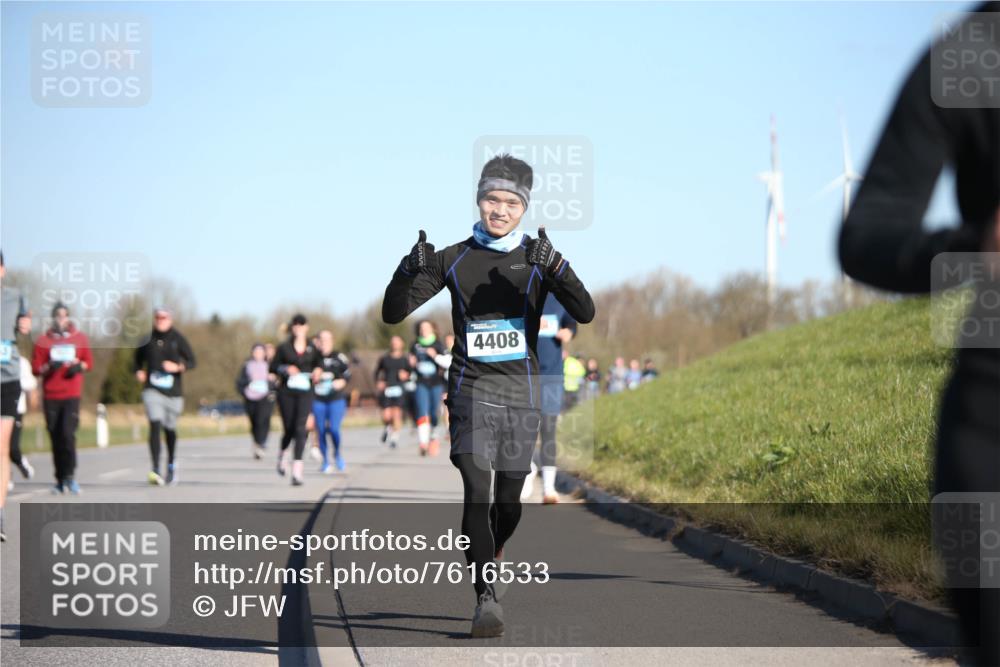 06.04.2025 - 44. Internationalen Wilhelmsburger Insellauf Jannik Wohlers http://msf.ph/oto/7616533 06.04.2025 09:38:38 Laufen 4408 meine-sportfotos.de